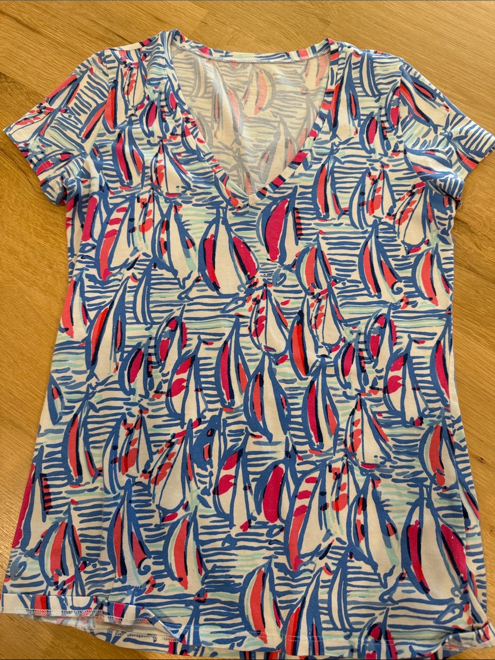 Lilly Pulitzer V-Neck Sailboat Print Tee in Blue, Pink & Cream